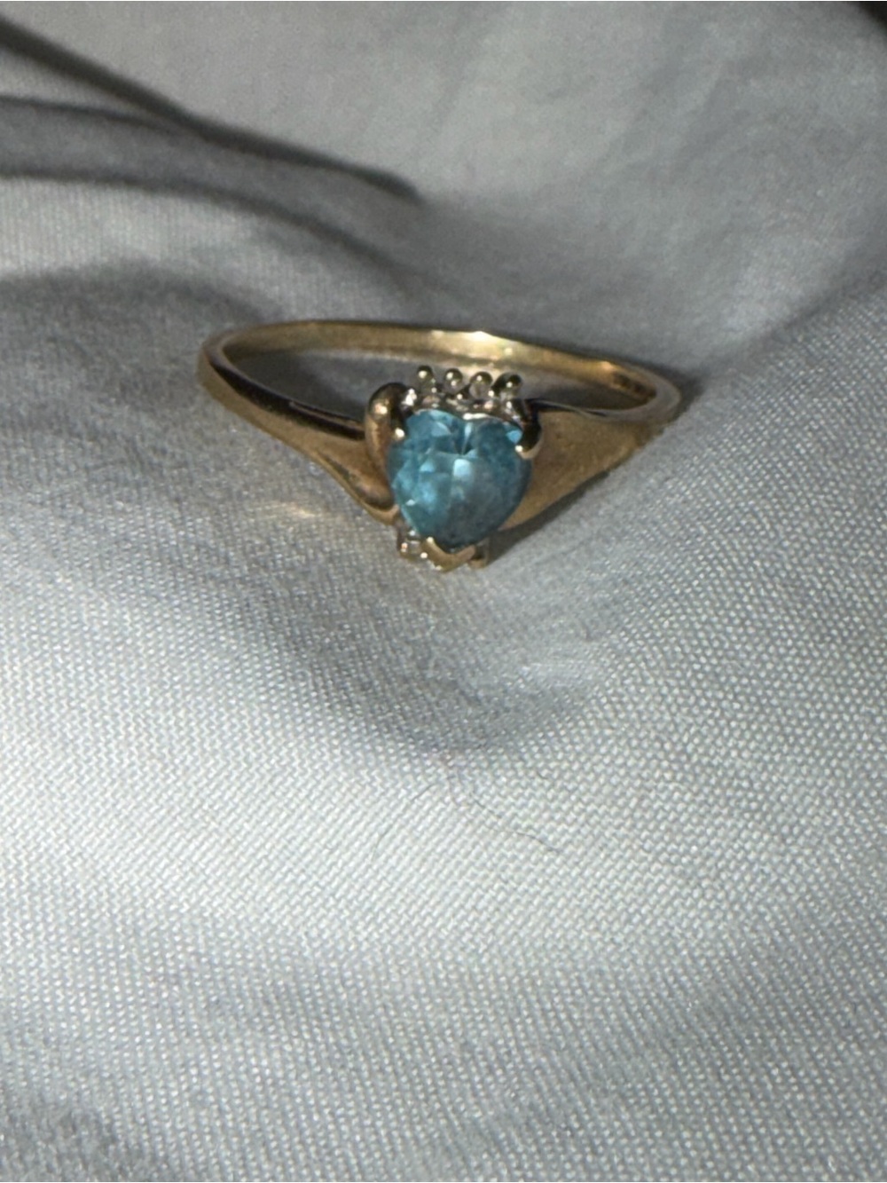 10k Yellow Gold Blue Topaz Heart Ring w/Diamond pts Size 11